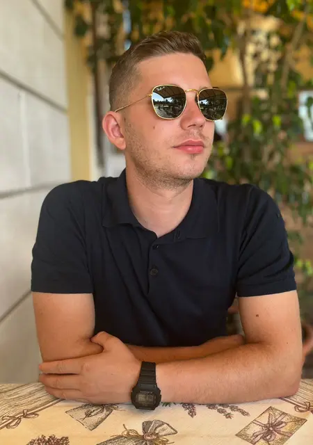 Andrei из Тыргу-муреша, ищу на сайте знакомства на одну ночь