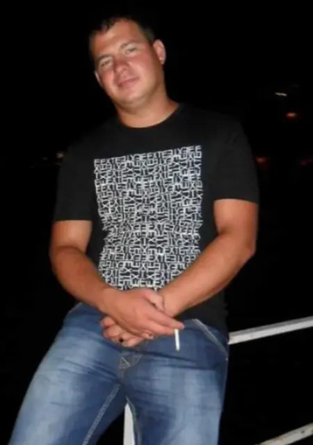 Я Саша, 39 років, знайомлюсь на одну ніч у Умани