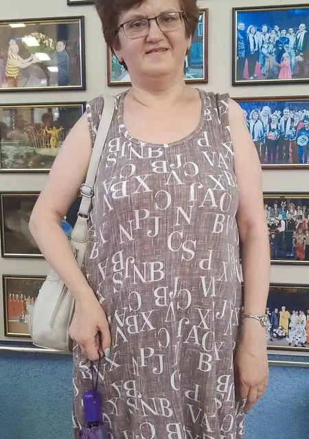 Евгения из Луганска, ищу на сайте постоянные отношения