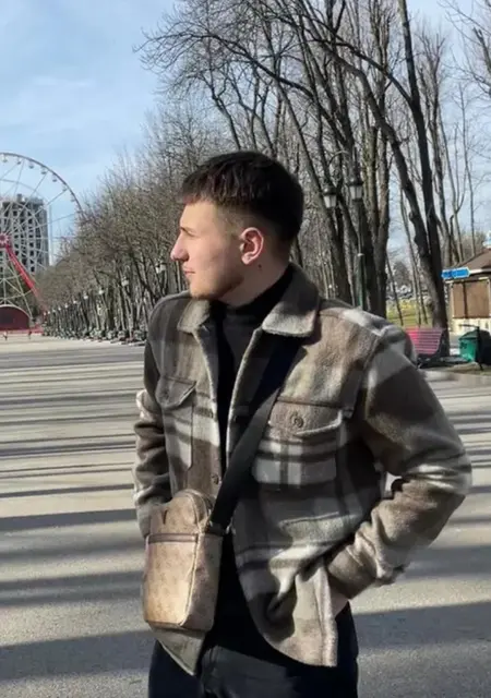 Паша з Шостки, мені 25 років, познайомлюсь для відкриті стосунки