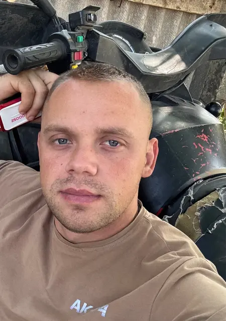 Олександр из Сум, ищу на сайте знакомства на одну ночь