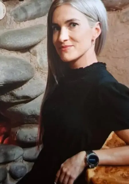 Я Аня, 44, из Бишкека, ищу знакомства на одну ночь