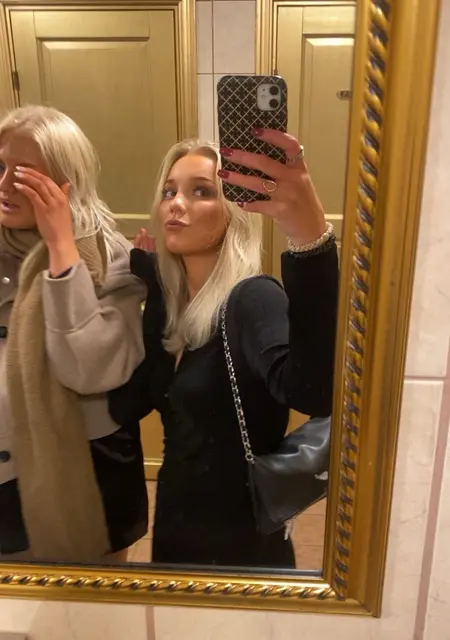 Я Vilma, 20, из Стокгольма, ищу знакомство для приятного времяпровождения