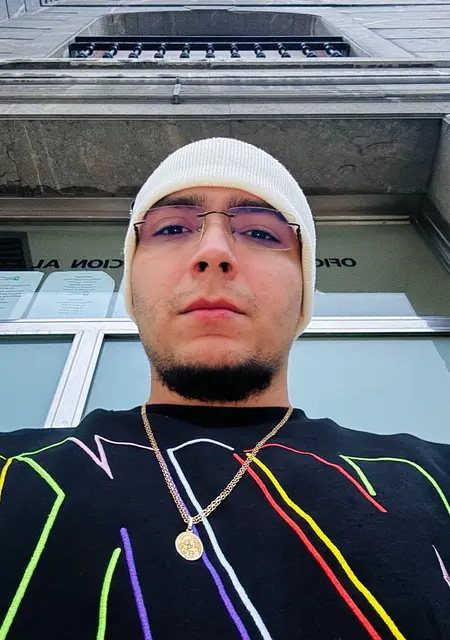 Я Alejandro, 25, знакомлюсь для дружбы в Оренсе