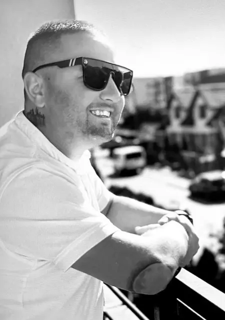 Vitalii из Варшавы, ищу на сайте открытые отношения