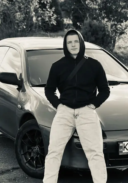 Діма из Ровно, ищу на сайте знакомства без обязательств