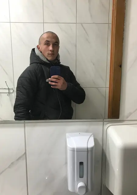 Степан из Ворохты, мне 21, познакомлюсь для вирта