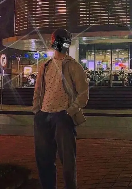 Я Константин, 28, знакомлюсь для общения в Праге