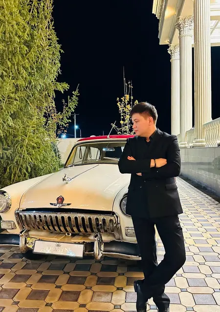 Аман из Бланес, мне 27, познакомлюсь для общения