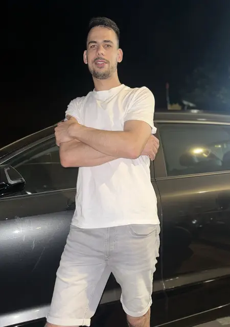 Hamza de Madrid, busco en el sitio relación sin ataduras