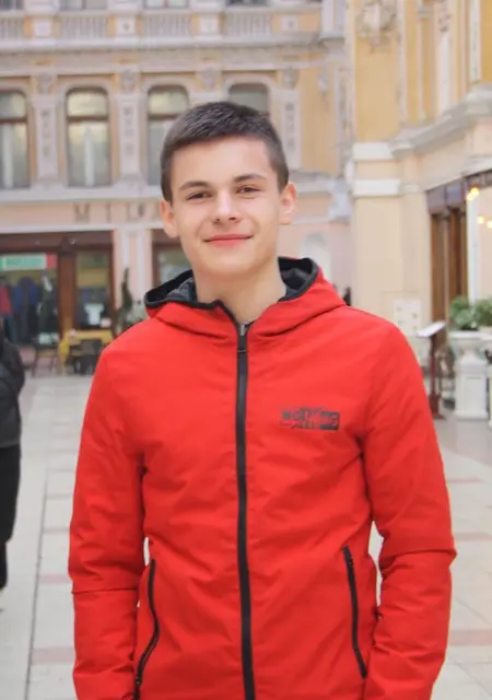 Денис из Одессы, мне 20, познакомлюсь для дружбы