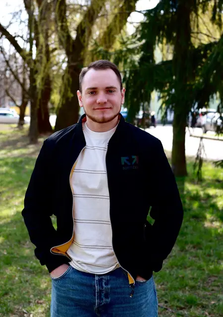 Віталій из Жёлтых Воды, мне 26, познакомлюсь для приятного времяпровождения