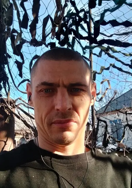 Я Макс, 38, из Житомира, ищу знакомства на одну ночь