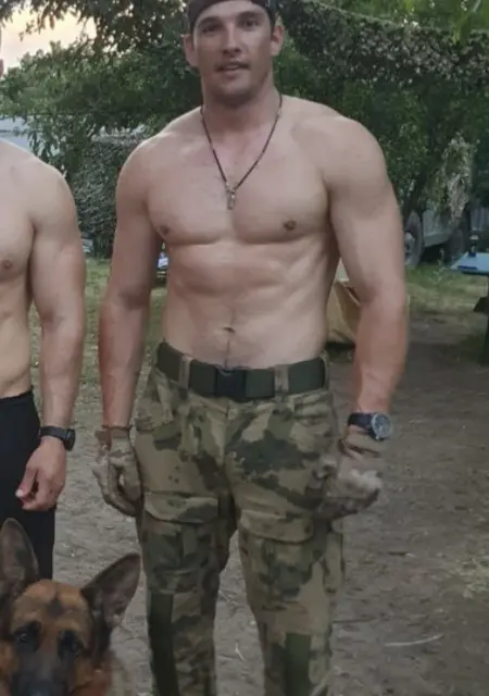 Руслан из Новопскова, ищу на сайте приятное времяпровождение