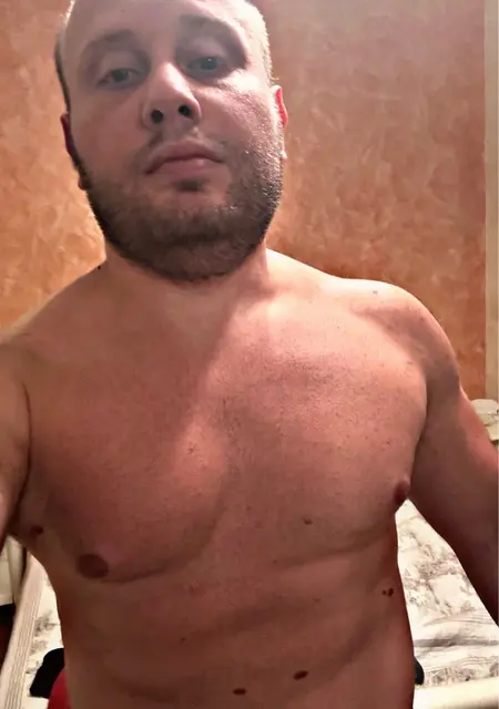 Я Luca, 32, знакомлюсь для открытые отношения в Турине