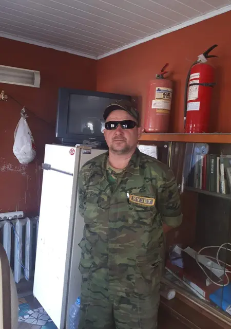 Я Александр, 49, из Актобе, ищу знакомство для открытые отношения