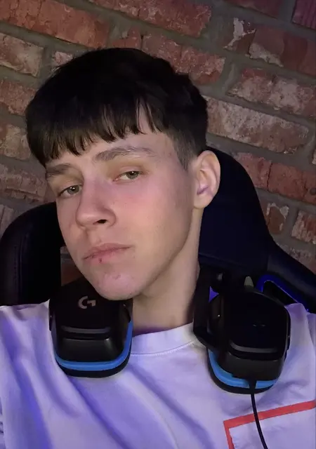 Я Nikita, 18, знакомлюсь без обязательств в Вене