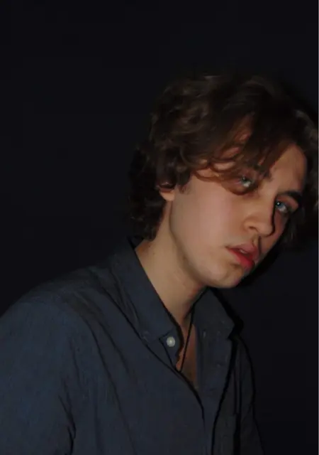 Tomas из Домажлице, мне 22, познакомлюсь для приятного времяпровождения