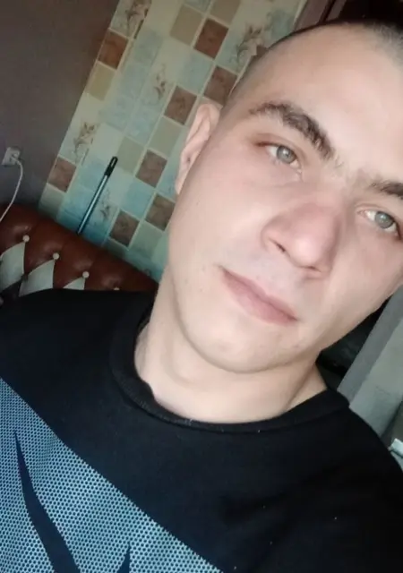 Я Максим, 27, знакомлюсь без обязательств в Умани