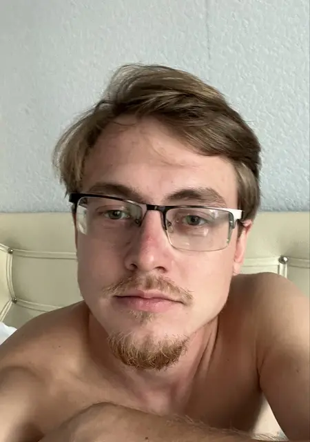 Я Ilia, 27, знакомлюсь без обязательств в Батуми