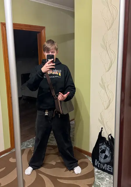 Я Иван, 20, знакомлюсь для дружбы в Чернигове