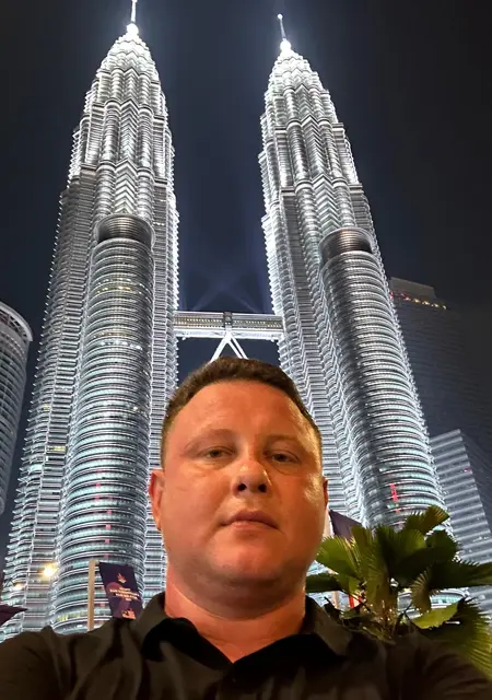 Я Андрей, 37, знакомлюсь без обязательств в Каире