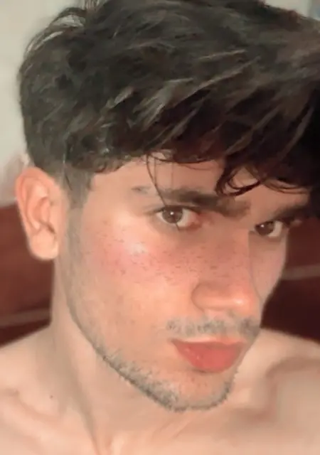 Я Niyazi, 25, знакомлюсь на одну ночь в Анкаре