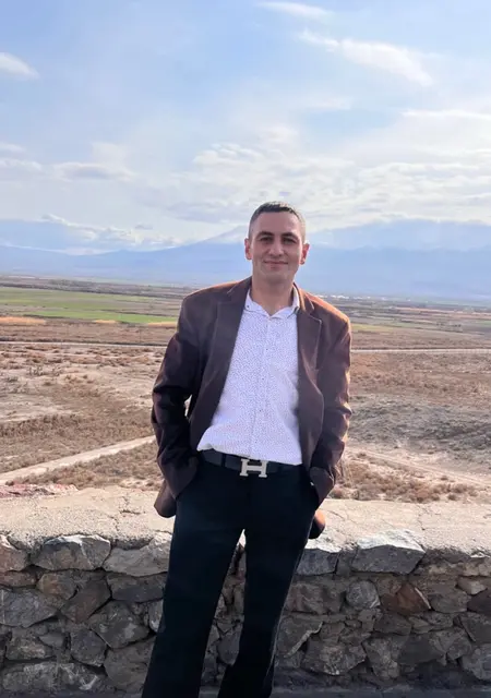 Я Эдгар, 39, из Еревана, ищу знакомство для общения