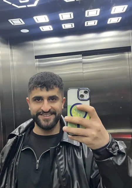 Я Sacit, 22, знакомлюсь без обязательств в Стамбуле