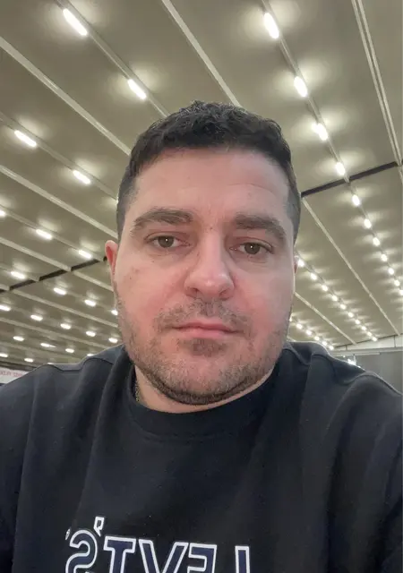 Я Abdullah, 40, знакомлюсь для открытые отношения в Анталии