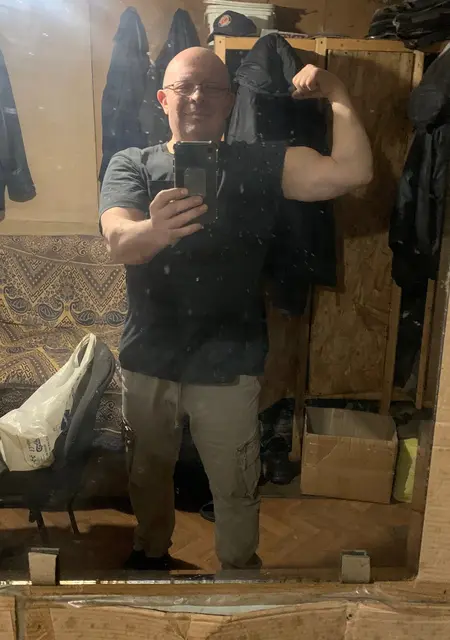 Саша з Чернівців, шукаю на сайті знайомства на одну ніч