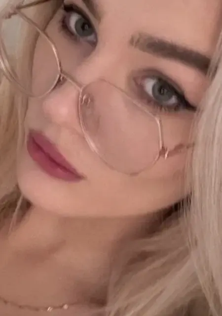 Elizaveta из Вашингтона, мне 22, познакомлюсь для открытые отношения