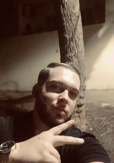 Jose Luis из Малаги, мне 22, познакомлюсь для общения