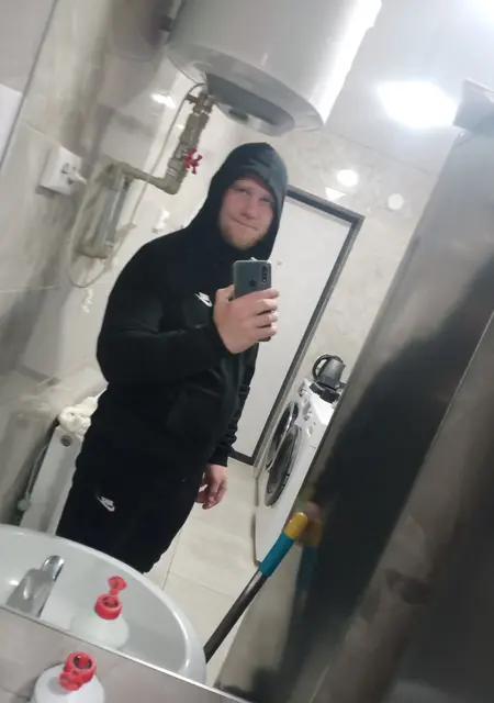 Алексей из Беловодска, мне 30, познакомлюсь на одну ночь