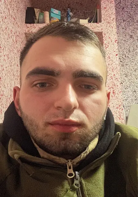 Я Владислав, 24 років з Суми, шукаю знайомство для постійні стосунки