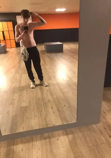 Moderated из Роттердама, ищу на сайте знакомства на одну ночь