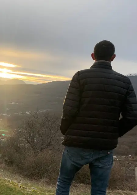 Я Андрей, 32, из Донецка, ищу знакомство для постоянных отношений