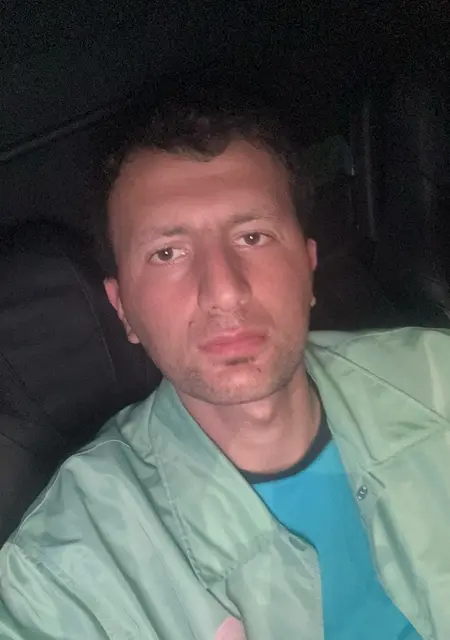 Kevin из Милана, мне 23, познакомлюсь на одну ночь