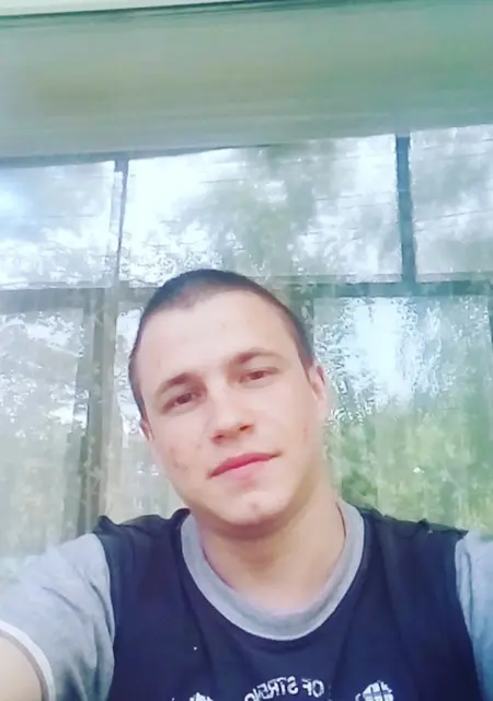 Артем з Новопскова, шукаю на сайті знайомства на одну ніч