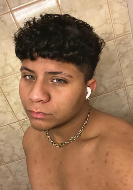 Brandon из Сантьяго, мне 20, познакомлюсь для дружбы