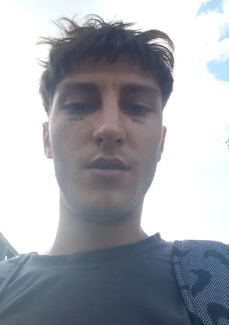 Я Vitalik, 25, из Вышгорода, ищу знакомство для совместных путешествий