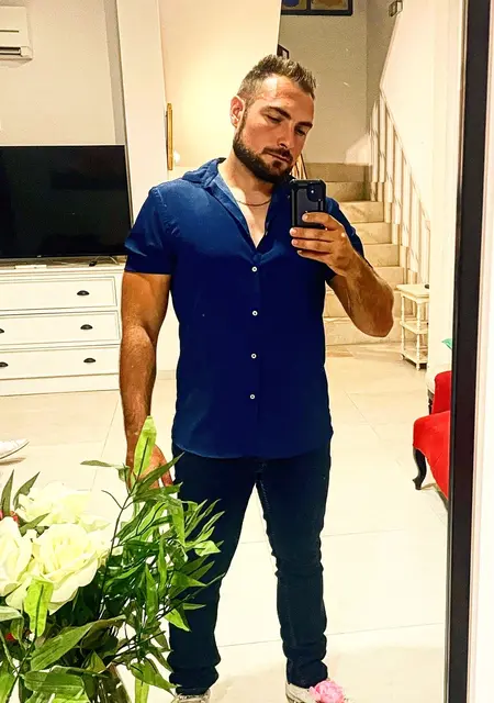 Benjamin из Сольес-Пон, мне 32, познакомлюсь для приятного времяпровождения