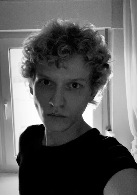 Daniil из Вены, мне 24, познакомлюсь для общения