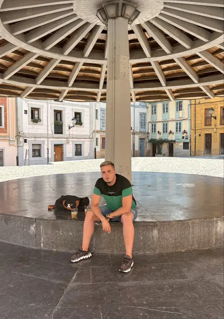 Javi de Rubí, tengo 29 años, listo para conocer para relación sin ataduras