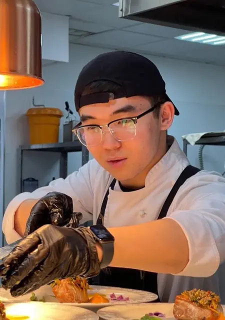 Nurbek из Астаны, ищу на сайте приятное времяпровождение