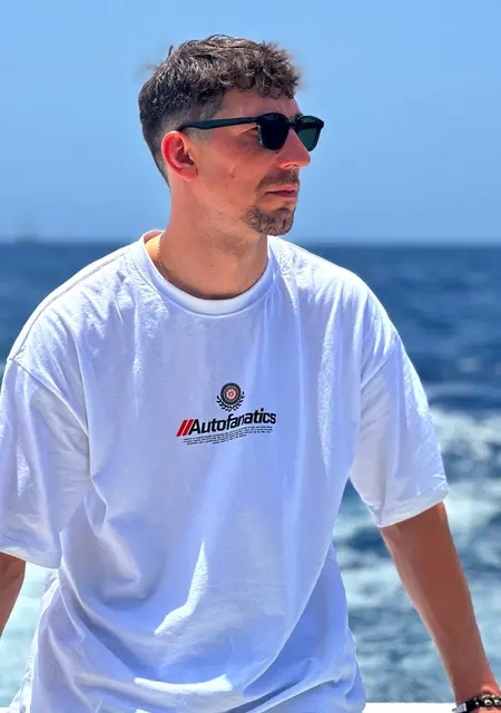 Anton из Барселоны, мне 37, познакомлюсь на одну ночь