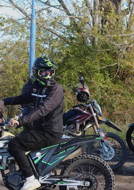 Я Віталік, 19, из Львова, ищу знакомство для дружбы