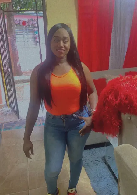 Sarah из Санто-доминго, мне 25, познакомлюсь для открытые отношения