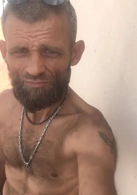 Виталий из Кривого Рога, ищу на сайте знакомства на одну ночь