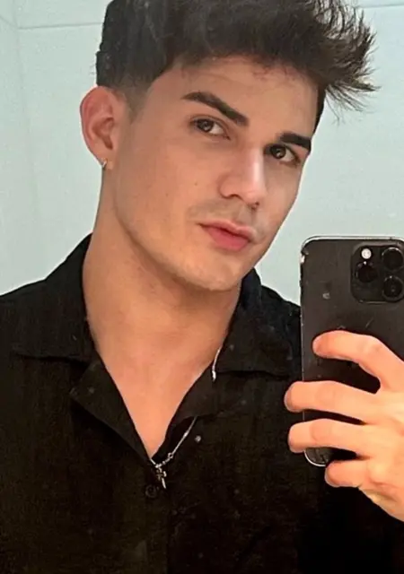 Pedro из Сантандера, ищу на сайте знакомства на одну ночь